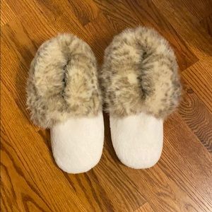 Pottery barn bootie slippers